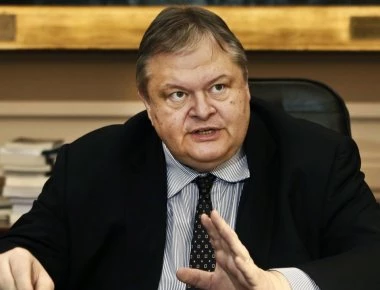 Βίντεο: Σφοδρή επίθεση Ε.Βενιζέλου στην Βασιλική Θάνου μέσα στη βουλή